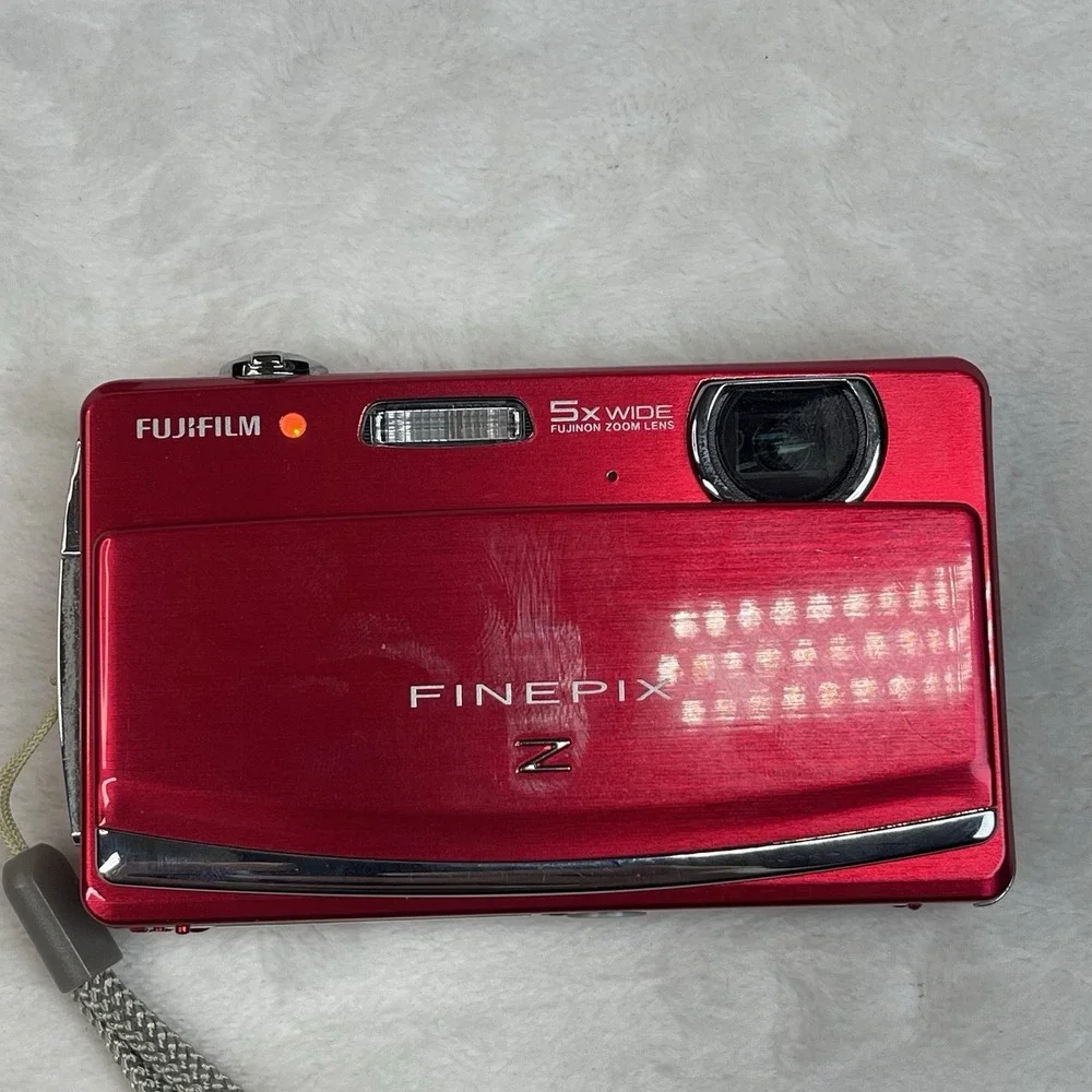 Fujifilm FinePix Z90 Red Digital Camera Bundle Case Charger Battery Card Tested